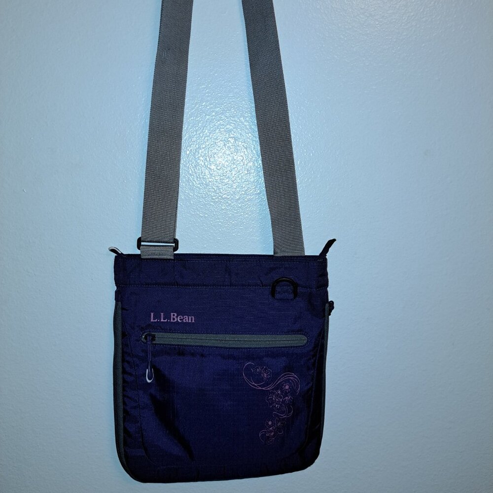 L.L. Bean Purple Crossbody Bag, Nylon, Expandable, Flower Swirl, Travel, Hiking - Picture 12 of 12